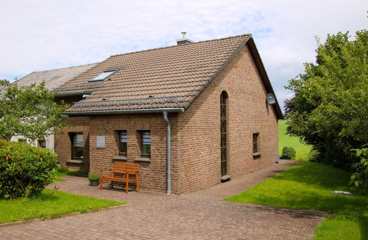 Ferienhaus Eifelnest Scheid  外观 照片